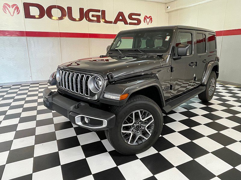 Used 2025 Jeep Wrangler Unlimited Sahara AWD/4WD image 1