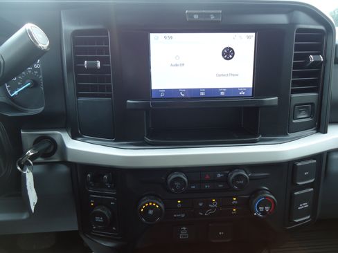 Used 2025 Ford F250 XLT w/ FX4 Off-Road Package AWD/4WD image 18