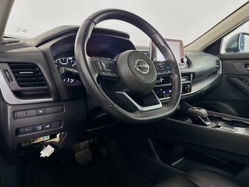 Used 2024 Nissan Rogue SV w/ SV Premium Package FWD image 21