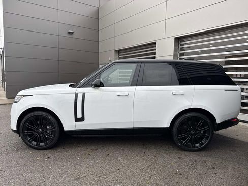 New 2025 Land Rover Range Rover SE image 4