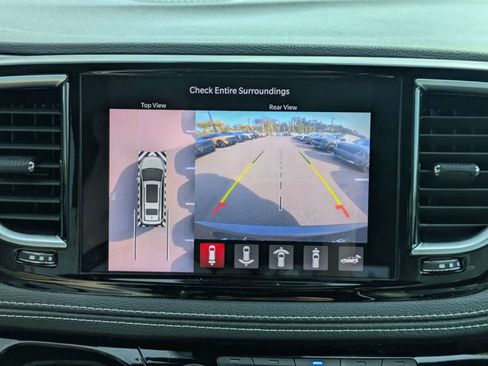 Used 2023 Chrysler Pacifica Limited w/ Uconnect Theater Family Group AWD/4WD image 22