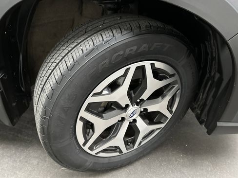 Used 2023 Subaru Forester Premium AWD/4WD image 11