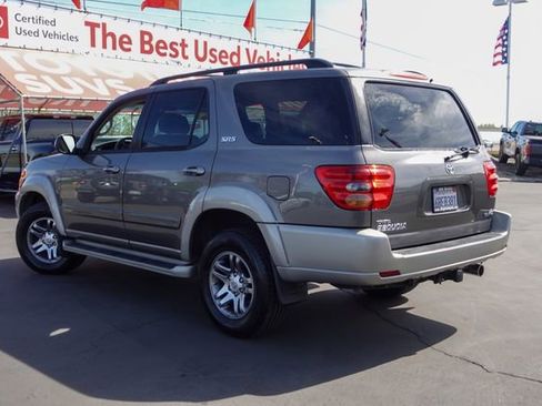 Used 2004 Toyota Sequoia SR5 image 10