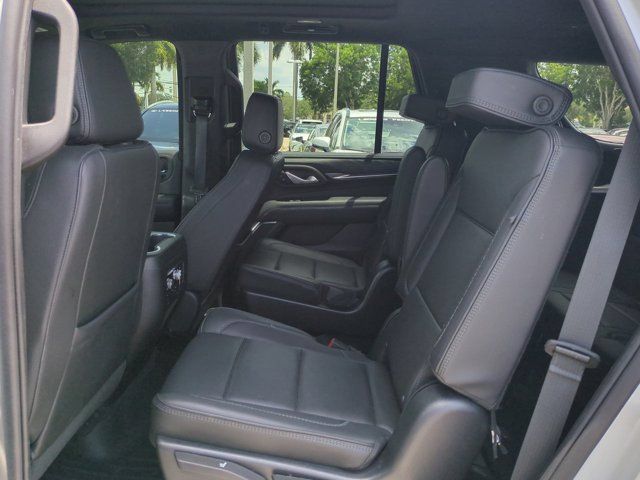 Used 2023 GMC Yukon Denali AWD/4WD image 13
