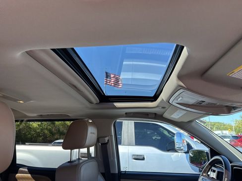 Used 2017 GMC Sierra 1500 Denali w/ Denali Ultimate Package image 12