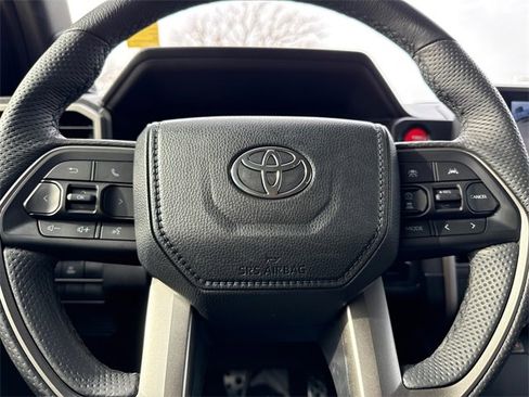 Used 2024 Toyota Tacoma TRD Sport w/ TRD Sport Upgrade Package image 29