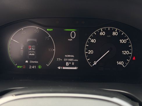Used 2024 Honda CR-V Sport Touring image 16