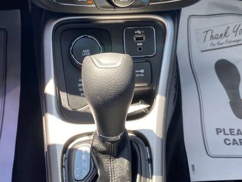 Used 2020 Jeep Compass Sport w/ Cold Weather Group AWD/4WD image 22