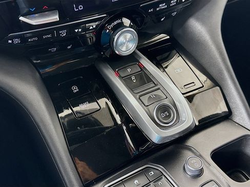 Used 2023 Acura MDX SH-AWD w/ Technology Package image 17