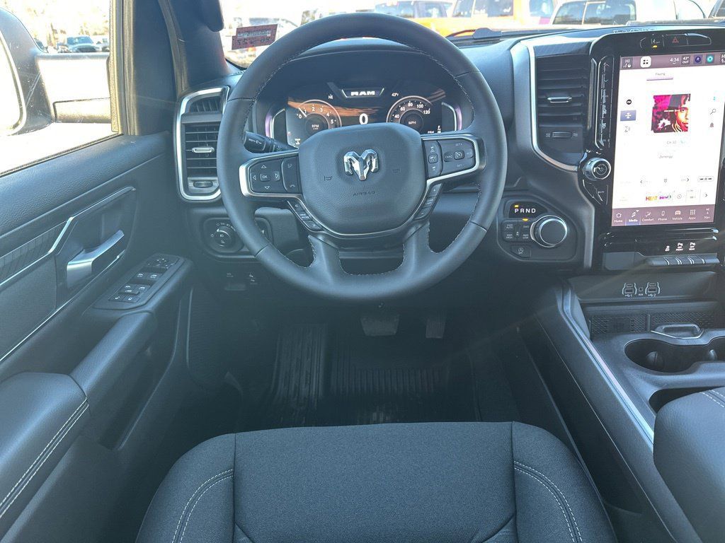 New 2026 RAM 1500 Big Horn AWD/4WD image 15