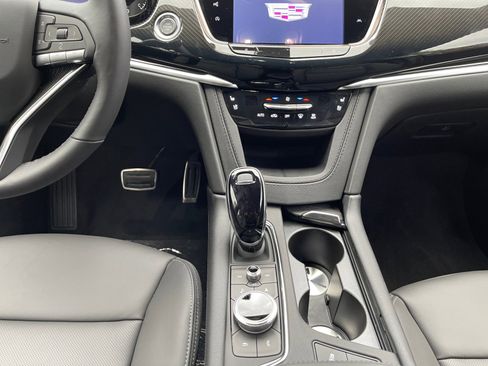 New 2025 Cadillac XT6 Sport w/ Technology Package image 12