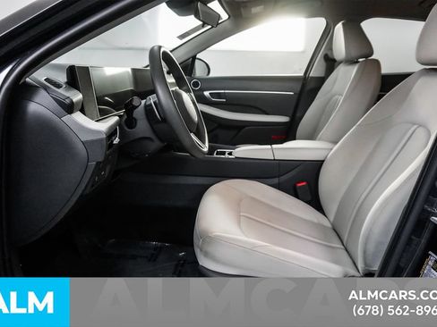 Used 2025 Hyundai Sonata SEL FWD image 16