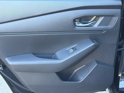 Used 2023 Honda Accord EX image 9