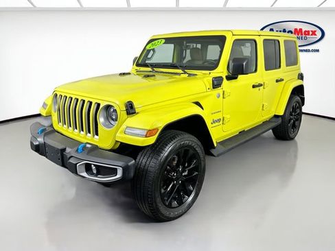 Used 2023 Jeep Wrangler Unlimited Sahara w/ Cold Weather Group image 4