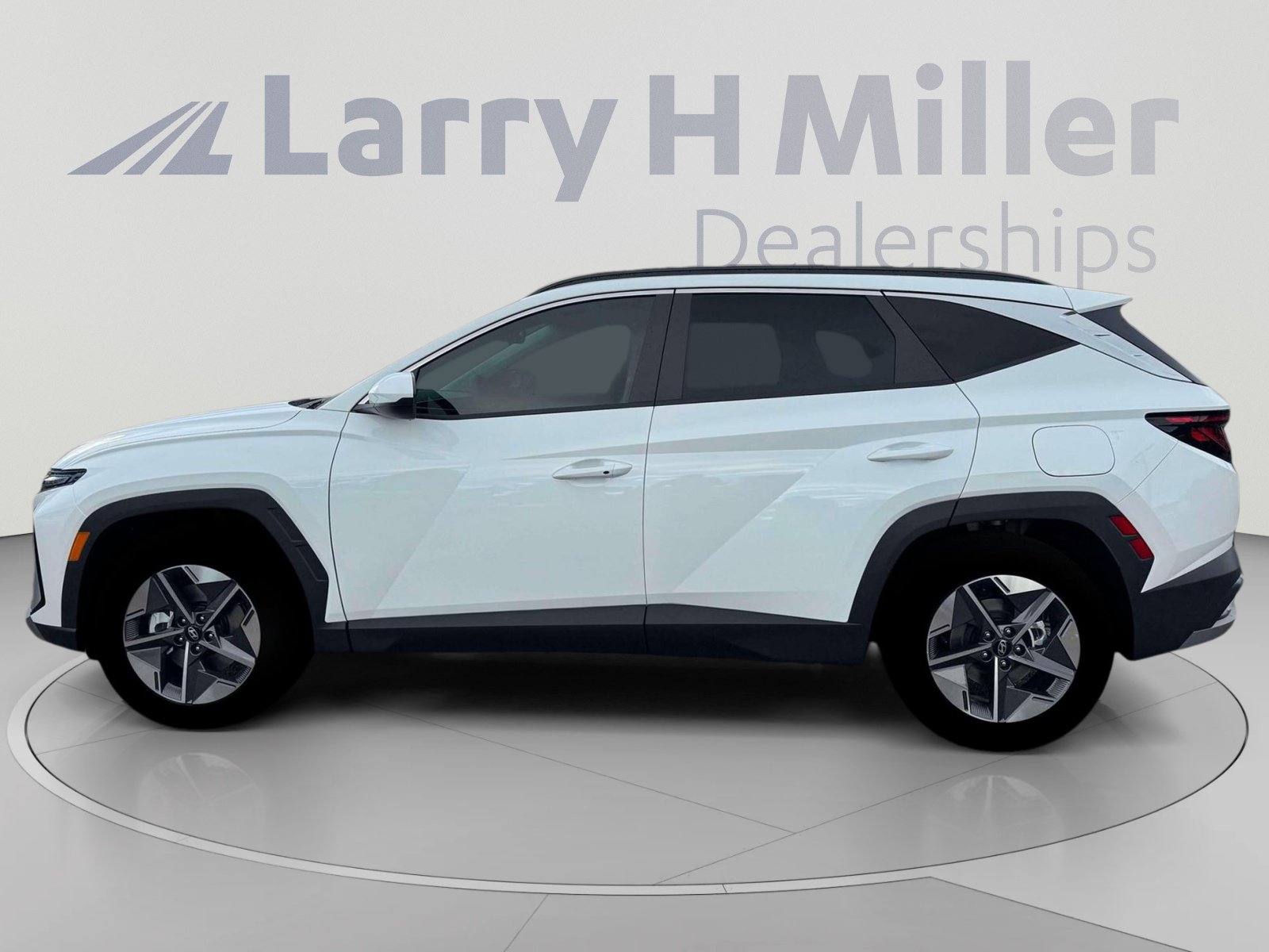 New 2026 Hyundai Tucson SEL Plus FWD image 3
