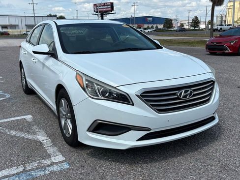Used 2016 Hyundai Sonata SE FWD image 1