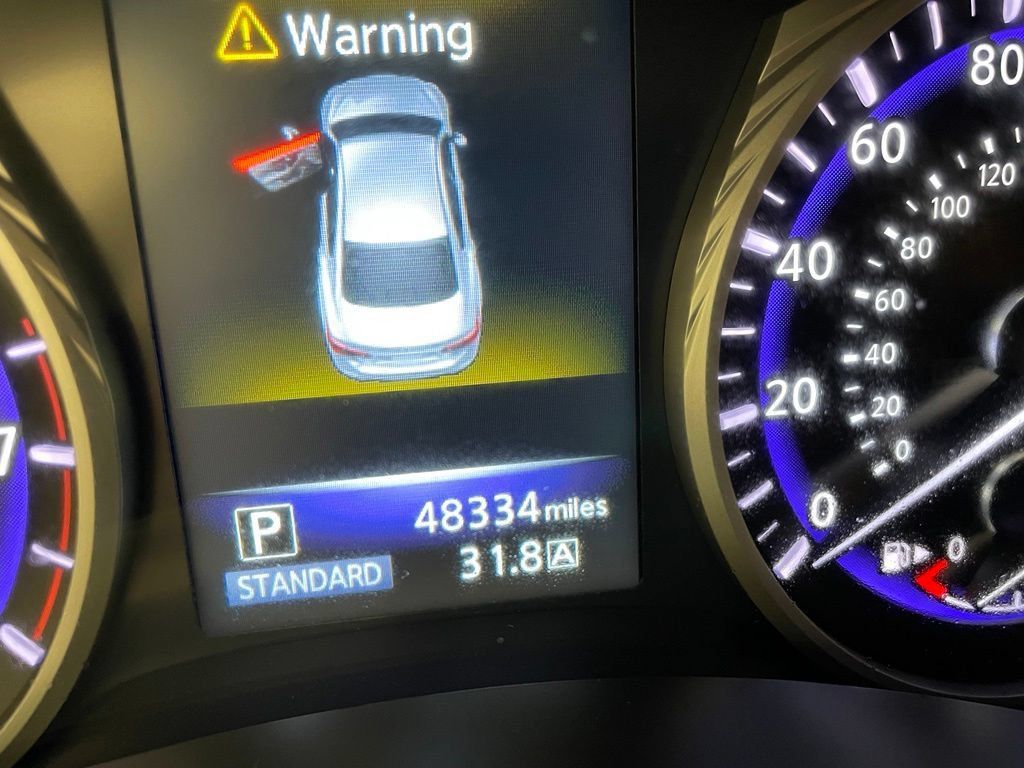 Used 2016 INFINITI Q50 Premium RWD image 16