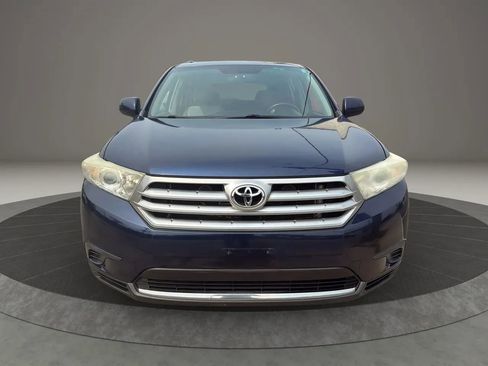 Used 2013 Toyota Highlander SE image 2