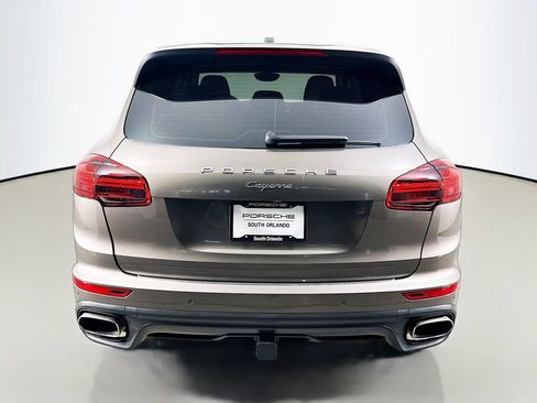 Used 2016 Porsche Cayenne image 10