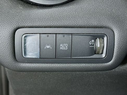 Used 2024 Chevrolet Blazer EV LT image 17