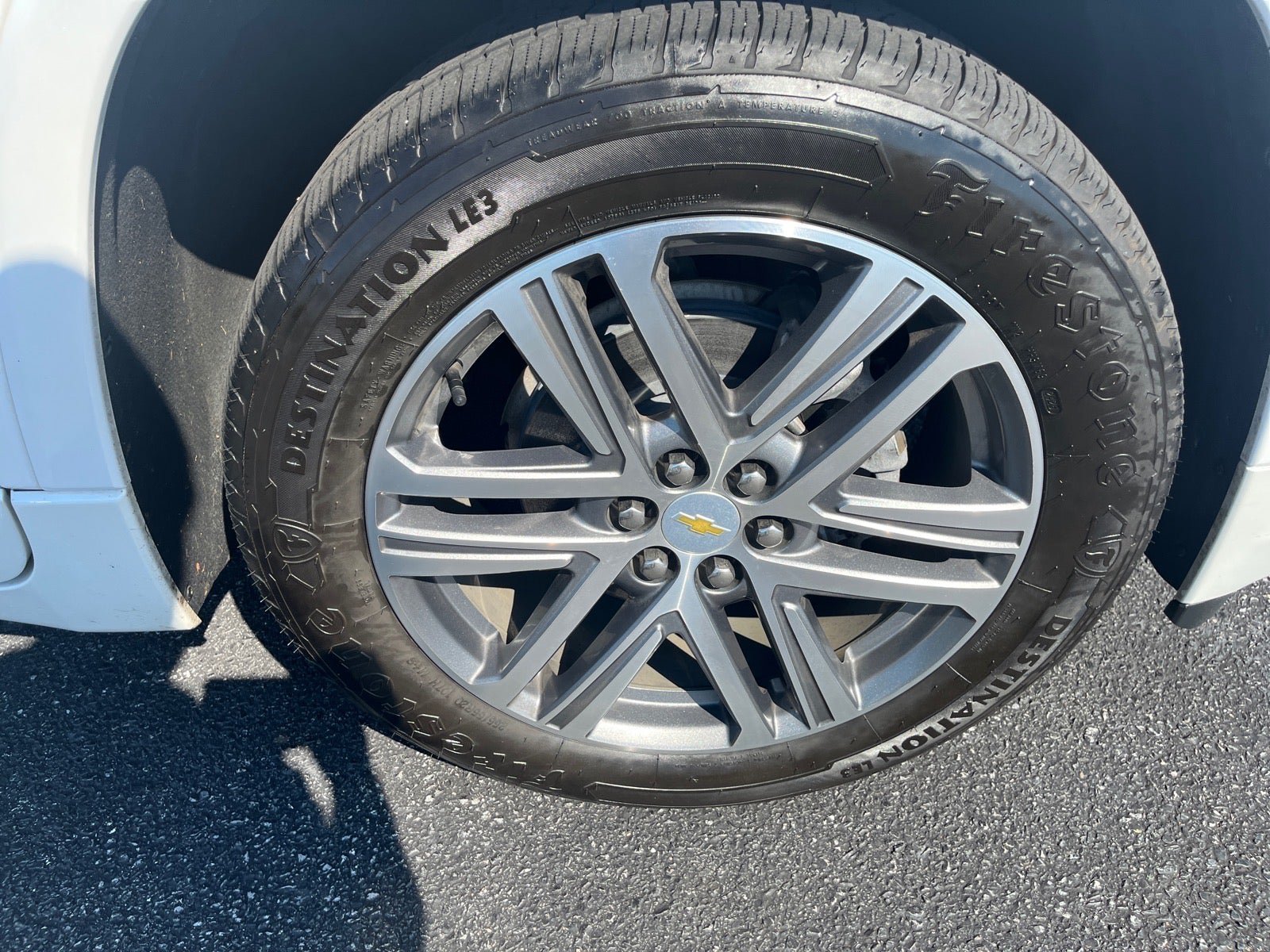 Used 2023 Chevrolet Traverse High Country AWD/4WD image 13
