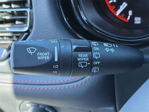 Used 2025 Dodge Durango GT image 35