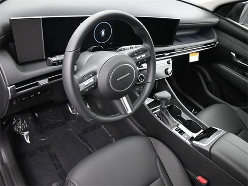 New 2026 Hyundai Tucson SEL image 16