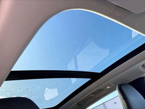 Used 2025 Volvo XC90 B6 Core w/ Protection Package Premier image 25