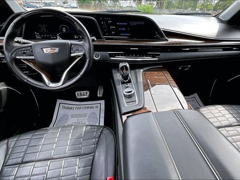 Used 2023 Cadillac Escalade Sport Platinum w/ LPO, ONYX Package AWD/4WD image 14