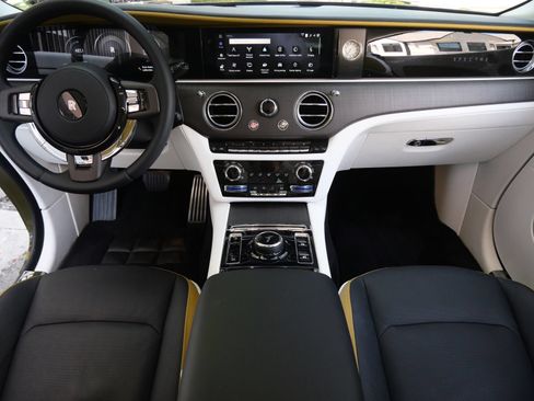Certified 2024 Rolls-Royce Spectre w/ Spectre Launch Package AWD/4WD image 4