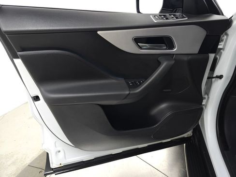Used 2019 Jaguar F-PACE Portfolio AWD/4WD image 13