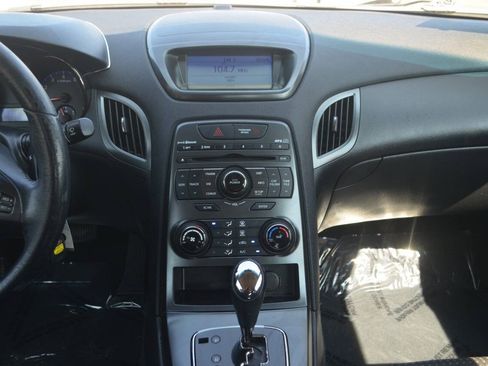 Used 2011 Hyundai Genesis 2.0T image 33