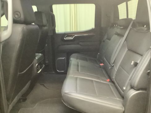 Used 2022 GMC Sierra 1500 Denali RWD image 23