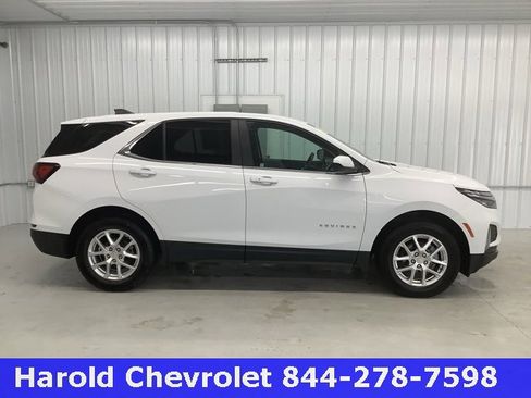 Used 2022 Chevrolet Equinox LT w/ LPO, Floor Liner Package image 6