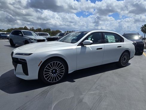 New 2026 BMW 760i xDrive w/ Executive Package AWD/4WD image 7