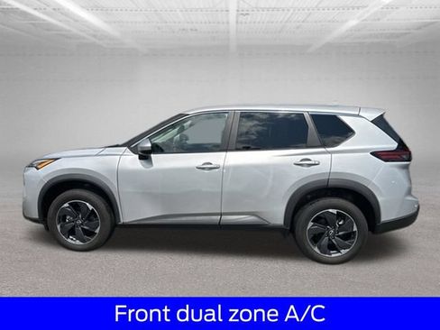 Used 2024 Nissan Rogue SV AWD/4WD image 7