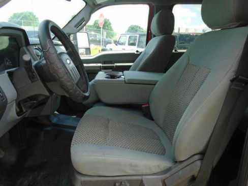 Used 2012 Ford F350 XLT w/ Camper Pkg image 12