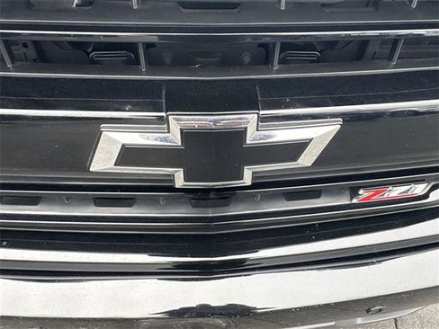 Certified 2018 Chevrolet Silverado 1500 LTZ Z71 w/ Midnight Edition image 31
