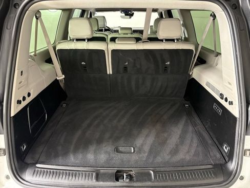 Used 2024 Jeep Wagoneer L Series II RWD image 44