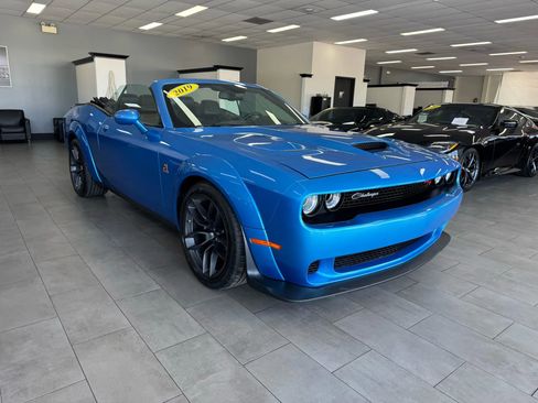 Used 2019 Dodge Challenger R/T Scat Pack w/ Widebody Package image 6