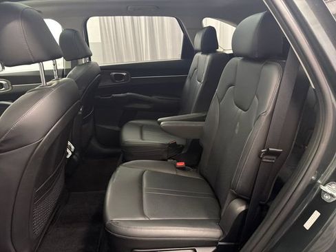 Certified 2023 Kia Sorento X-Line EX AWD/4WD image 15