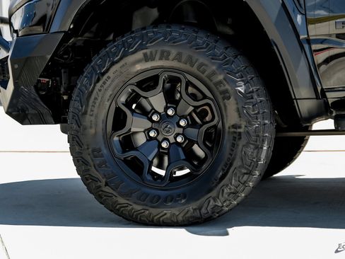 Used 2021 RAM 1500 TRX w/ TRX Level 2 Equipment Group AWD/4WD image 98