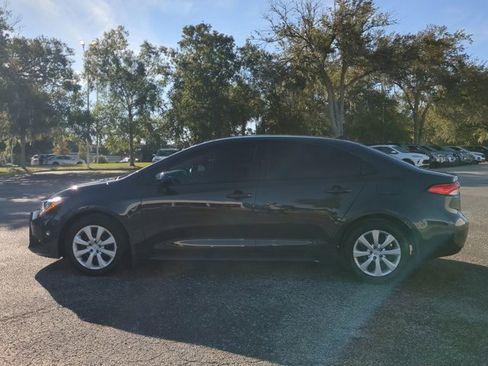 Used 2025 Toyota Corolla LE image 7