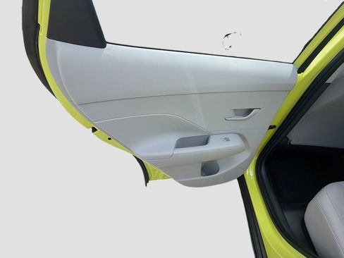 Used 2024 Hyundai Kona SEL FWD image 23