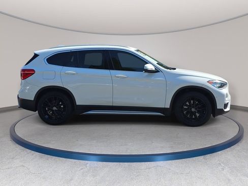 Used 2018 BMW X1 xDrive28i w/ Convenience Package AWD/4WD image 5