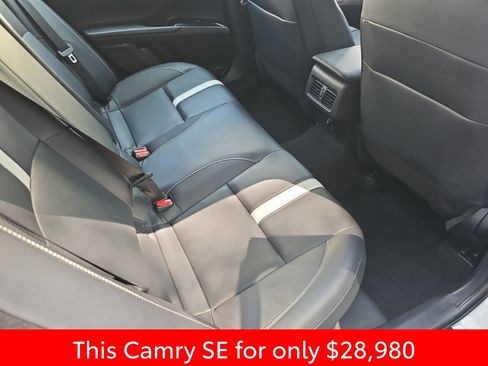 Used 2025 Toyota Camry SE FWD image 32