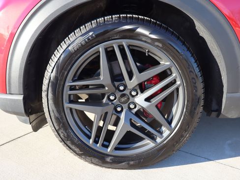 Used 2025 Ford Explorer ST image 36