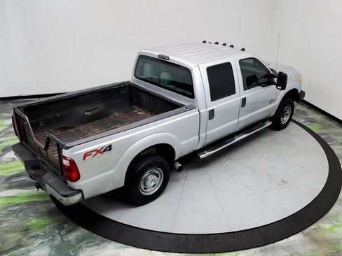 Used 2015 Ford F250 XLT w/ XLT Value Package image 31