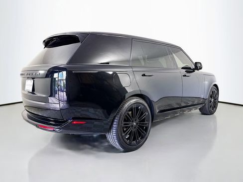 Certified 2024 Land Rover Range Rover Long Wheelbase SE image 5