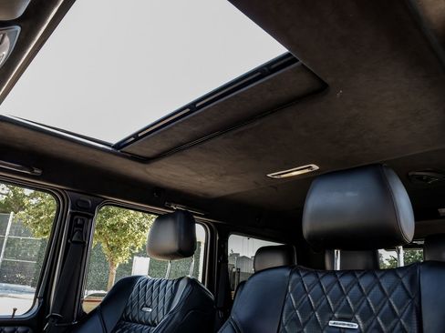 Used 2017 Mercedes-Benz G 63 AMG 4MATIC image 5